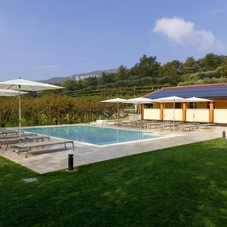 Farm stay Agricamping Garda Natura *